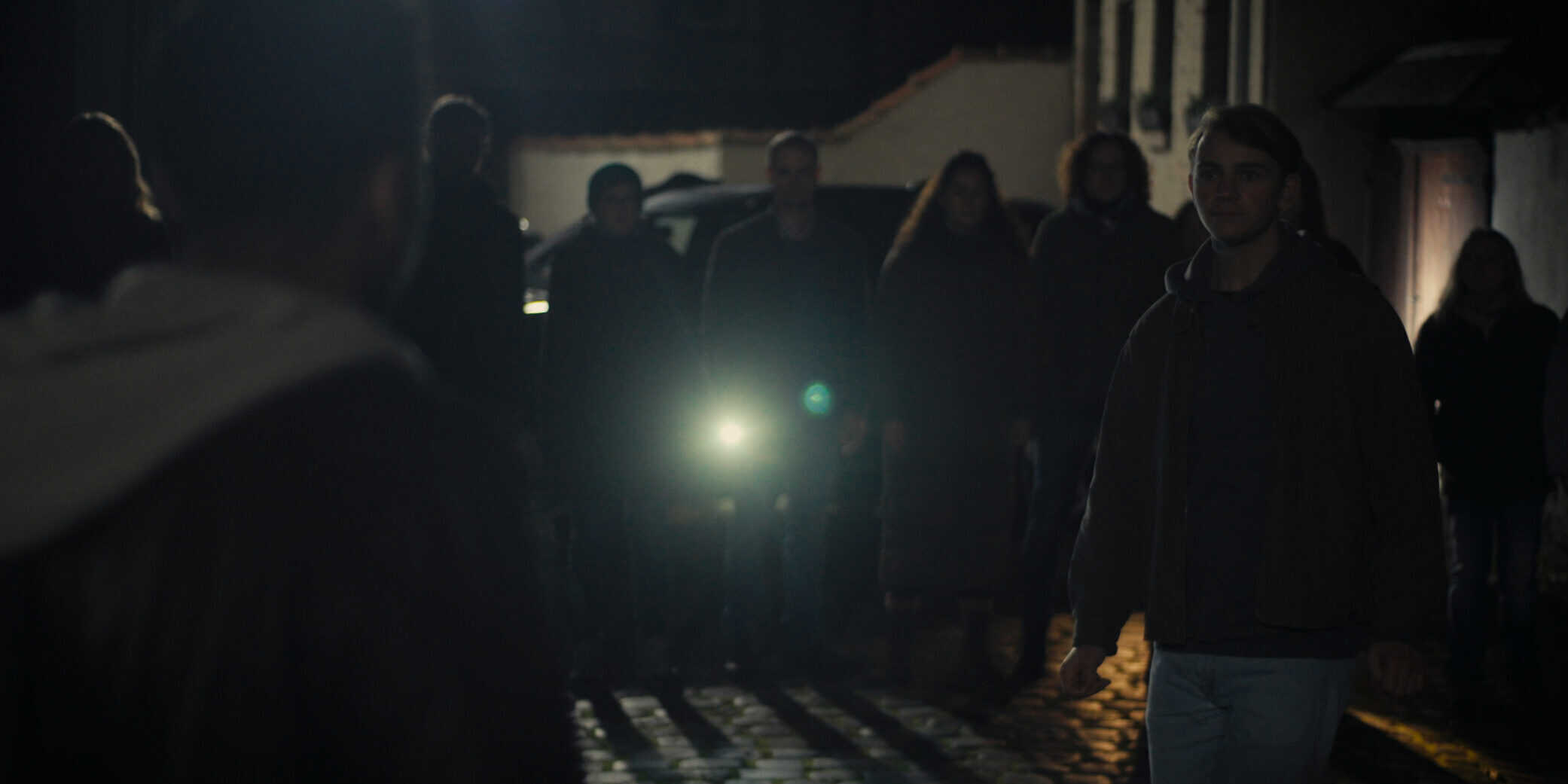 In die Schwarze Nacht Still Dorfgemeinschaft