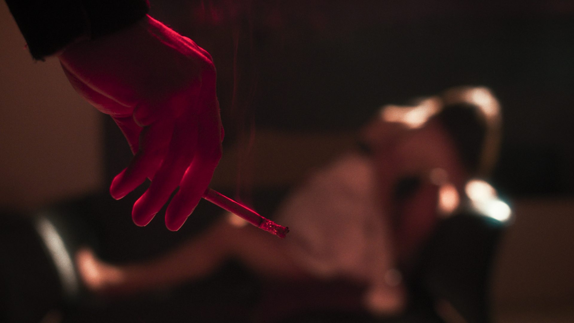 Cigarette Couch Der das Feuer brachte